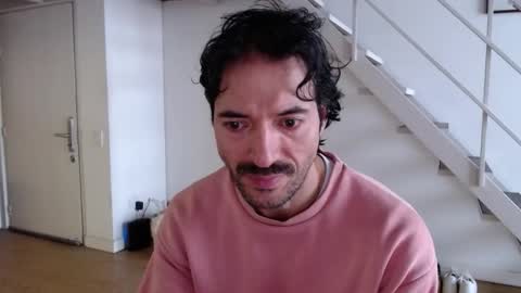 Nikolaj costeer online show from November 3, 2025, 4:41 pm