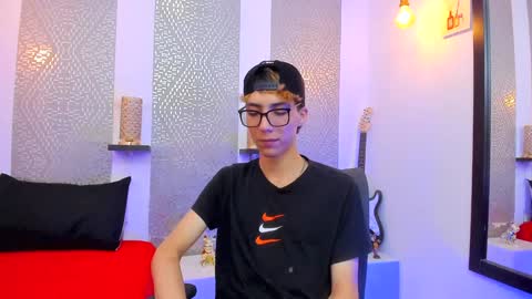Snapshot of nikolay_gregori chatting on December 16, 2024, 7:48 am online show from December 16, 2024, 7:48 am