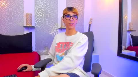 Snapshot of nikolay_gregori chatting on December 21, 2024, 8:39 am online show from December 21, 2024, 8:39 am