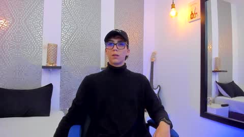 Snapshot of nikolay_gregori chatting on January 1, 2025, 3:45 am online show from January 1, 2025, 3:45 am