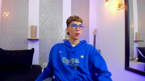 Snapshot of nikolay_gregori chatting on January 13, 2025, 4:07 am online show from January 13, 2025, 4:07 am
