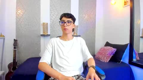 Snapshot of nikolay_gregori chatting on February 9, 2025, 7:05 am online show from February 9, 2025, 7:05 am