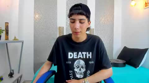 Snapshot of nikolay_gregori chatting on March 5, 2025, 8:00 am online show from March 5, 2025, 8:00 am