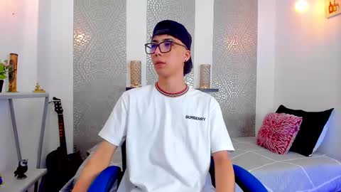 Snapshot of nikolay_gregori chatting on March 9, 2025, 4:16 am online show from March 9, 2025, 4:16 am