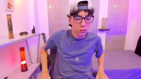 Snapshot of nikolay_gregori chatting on October 8, 2025, 4:32 am online show from October 8, 2025, 4:32 am