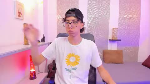 Snapshot of nikolay_gregori chatting on October 16, 2025, 4:57 am online show from October 16, 2025, 4:57 am