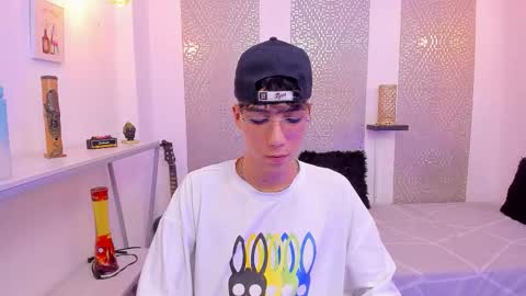 Snapshot of nikolay_gregori chatting on October 28, 2025, 4:49 am online show from October 28, 2025, 4:49 am