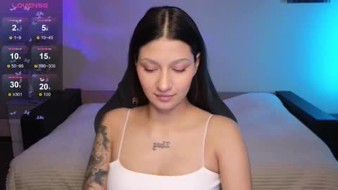 Snapshot of nikolgoldy chatting on November 8, 2025, 2:12 am Niky online show from November 8, 2025, 2:12 am