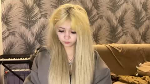 nikoli_naw online show from May 25, 2026, 9:10 pm