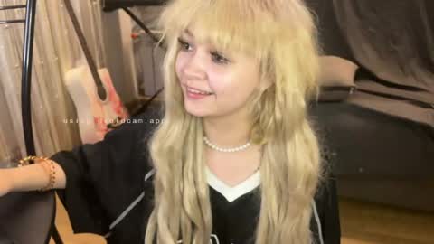 Snapshot of nikoli_naw chatting on July 9, 2026, 7:07 pm nikoli_naw online show from July 9, 2026, 7:07 pm