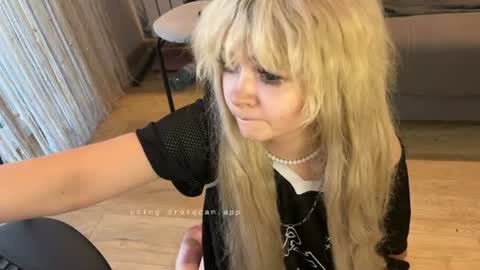 Snapshot of nikoli_naw chatting on July 14, 2026, 2:12 pm nikoli_naw online show from July 14, 2026, 2:12 pm