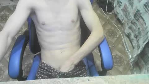 nikolos22 online show from November 9, 2025, 9:02 pm