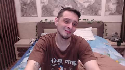 Snapshot of nikolos_vise chatting on January 17, 2025, 11:40 pm Nikolos online show from January 17, 2025, 11:40 pm
