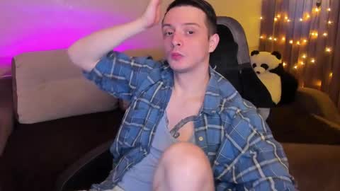 Snapshot of nikolos_vise chatting on January 25, 2025, 7:39 pm Nikolos online show from January 25, 2025, 7:39 pm