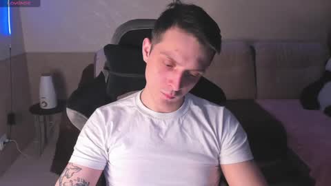 Snapshot of nikolos_vise chatting on February 5, 2025, 5:53 pm Nikolos online show from February 5, 2025, 5:53 pm