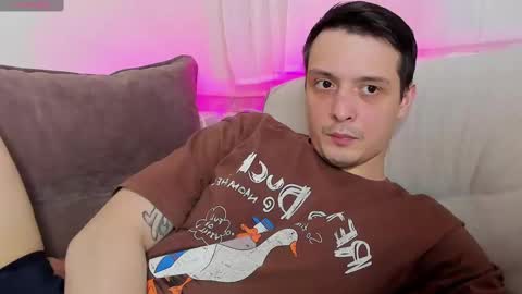 Snapshot of nikolos_vise chatting on February 21, 2025, 8:05 pm Nikolos online show from February 21, 2025, 8:05 pm