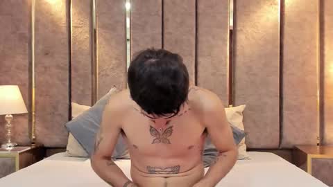 Niko Stone online show from November 29, 2025, 4:37 am