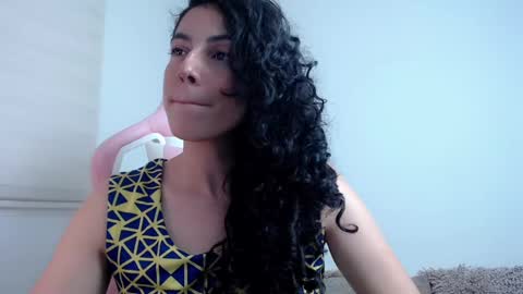 Snapshot of niky_blue chatting on March 3, 2025, 10:52 pm niky_blue online show from March 3, 2025, 10:52 pm