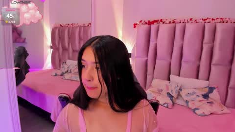 Niky Brooks online show from September 28, 2025, 11:59 am