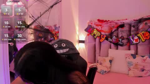 Niky Brooks online show from October 16, 2025, 11:00 am