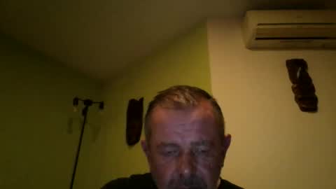 Snapshot of nikyo419 chatting on November 17, 2025, 4:40 am nikyo419 online show from November 17, 2025, 4:40 am