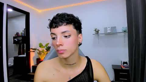 Nilam online show from September 26, 2025, 2:04 am