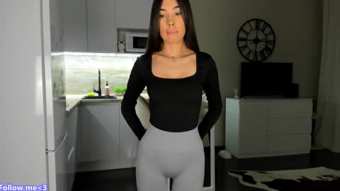 Bella online show from February 12, 2025, 12:48 am