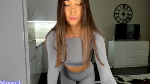 Bella online show from February 13, 2025, 8:38 am