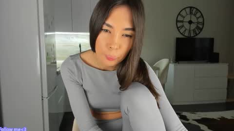 Bella online show from March 3, 2025, 5:31 am