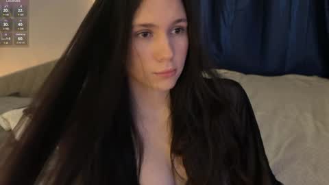 Jennet online show from February 4, 2025, 4:08 pm