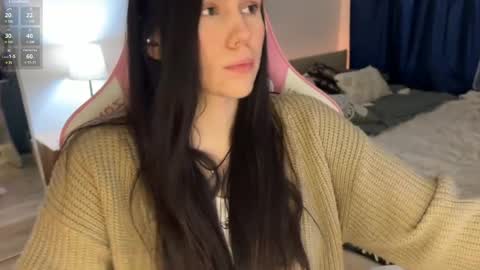 Jennet online show from February 14, 2025, 4:31 pm