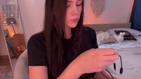 Jennet online show from September 28, 2025, 11:48 am