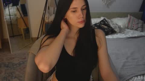 Jennet online show from October 25, 2025, 7:19 pm