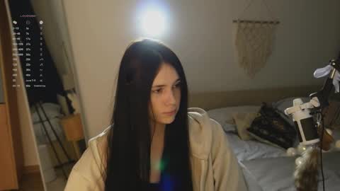 Snapshot of nimfaheart chatting on February 6, 2026, 7:06 pm Jennet online show from February 6, 2026, 7:06 pm