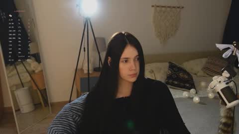 Snapshot of nimfaheart chatting on February 14, 2026, 7:21 pm Jennet online show from February 14, 2026, 7:21 pm