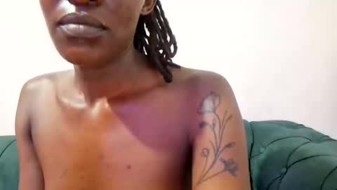 nina_bambi online show from October 26, 2025, 12:16 am