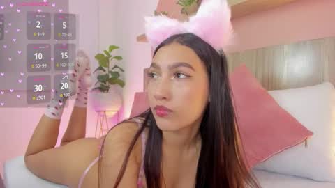 N I N A online show from November 11, 2025, 2:33 am