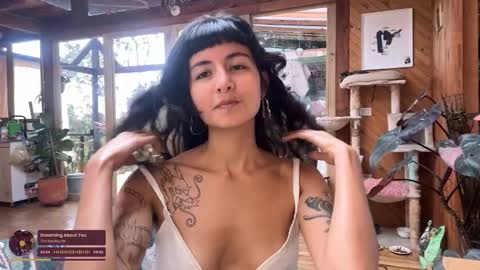 Nina.  online show from October 17, 2025, 1:35 pm