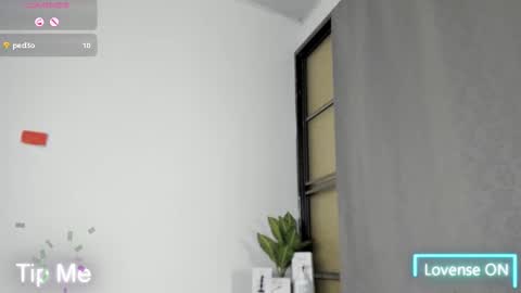 nina_keller_ online show from December 18, 2025, 10:16 pm