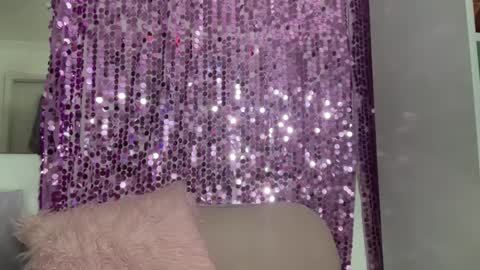 Snapshot of nina_lovez chatting on January 3, 2025, 2:43 am nina_lovez online show from January 3, 2025, 2:43 am