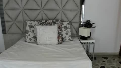  Nina  online show from September 29, 2025, 10:58 pm