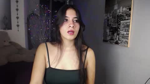 Nina online show from December 19, 2025, 12:56 pm