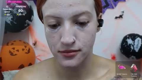 Ninaa fox online show from October 31, 2025, 2:51 pm