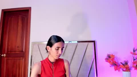 Nina online show from November 10, 2025, 6:18 pm