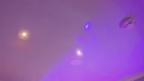 Snapshot of ninacrave_ chatting on May 22, 2026, 2:40 am Nina online show from May 22, 2026, 2:40 am