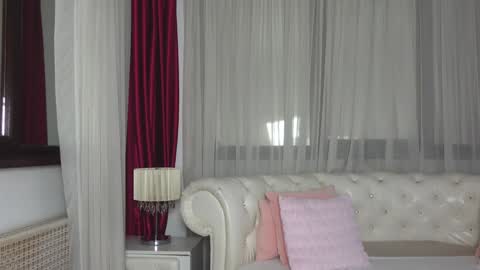 NinaCrystal online show from December 3, 2024, 7:21 am