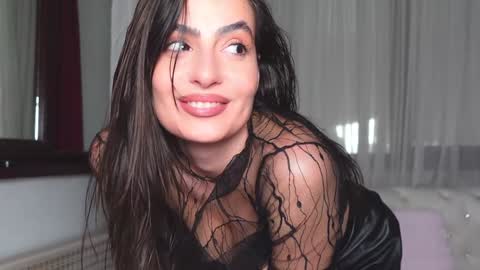 NinaCrystal online show from December 16, 2024, 1:00 pm