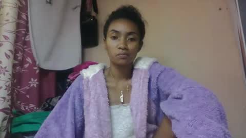 ninaeaa online show from April 26, 2026, 8:28 pm