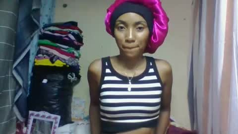 ninaeaa online show from May 19, 2026, 7:53 pm