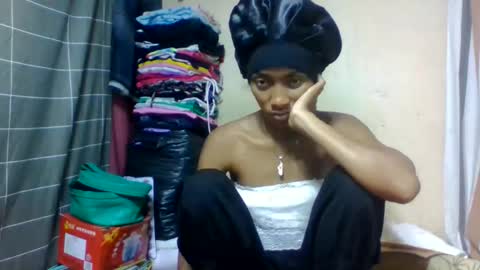 ninaeaa online show from May 27, 2026, 8:17 pm